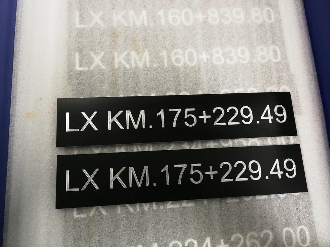 ป้ายสเปคเครื่องจักร (Machine Spec Plate)