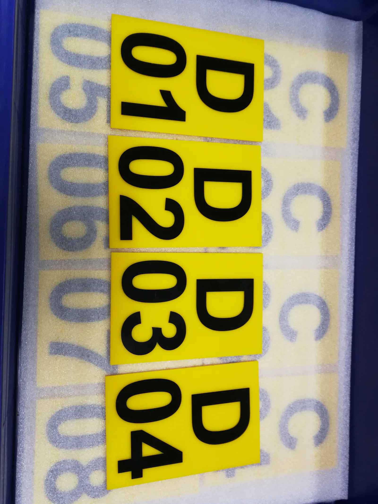 ป้ายรหัสตำแหน่งคลังสินค้า (Rack Location Label) — อลูมิเนียม · พิมพ์ UV